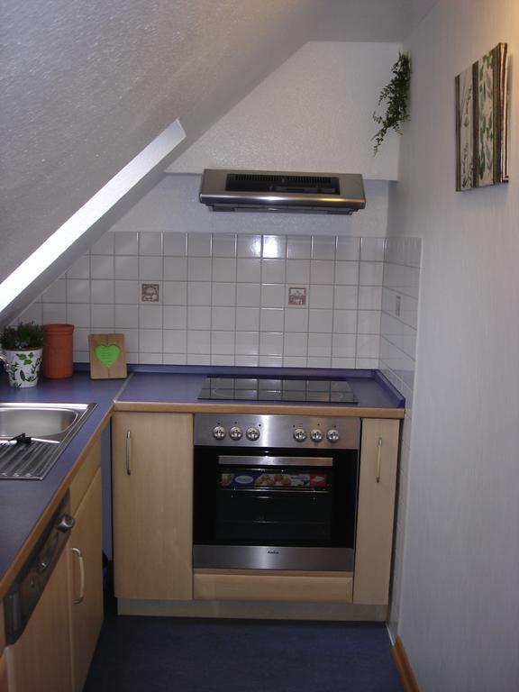 Weingut Pension Gibbert-Pohl Briedel Ruang foto